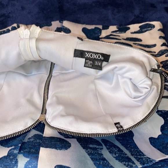 Xoxo Mini Printed Dress - Picture 5 of 5